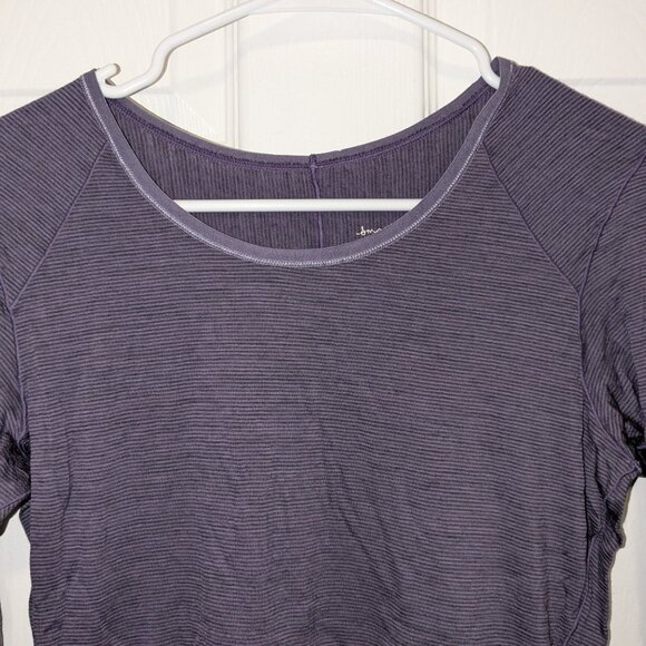 Smartwool Long Sleeve Light Shirt Womens Small Round Neck Purple Merino Wool - Picture 2 of 11